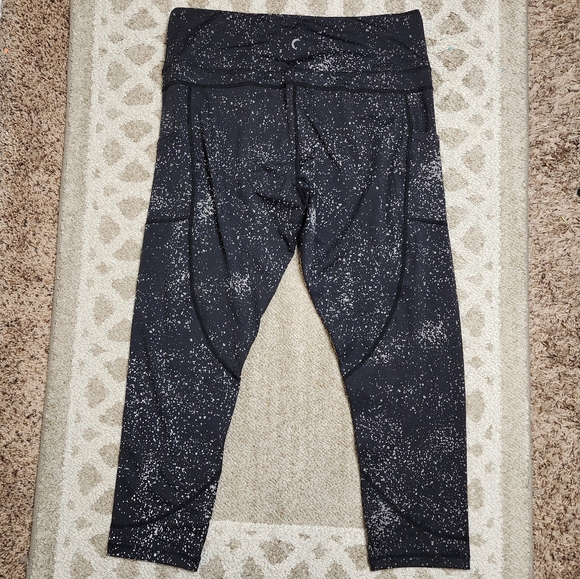 Zyia Black Reflective Pocket Light n Tight Hi- Rise 7/8 Leggings Size 20 - Picture 3 of 6